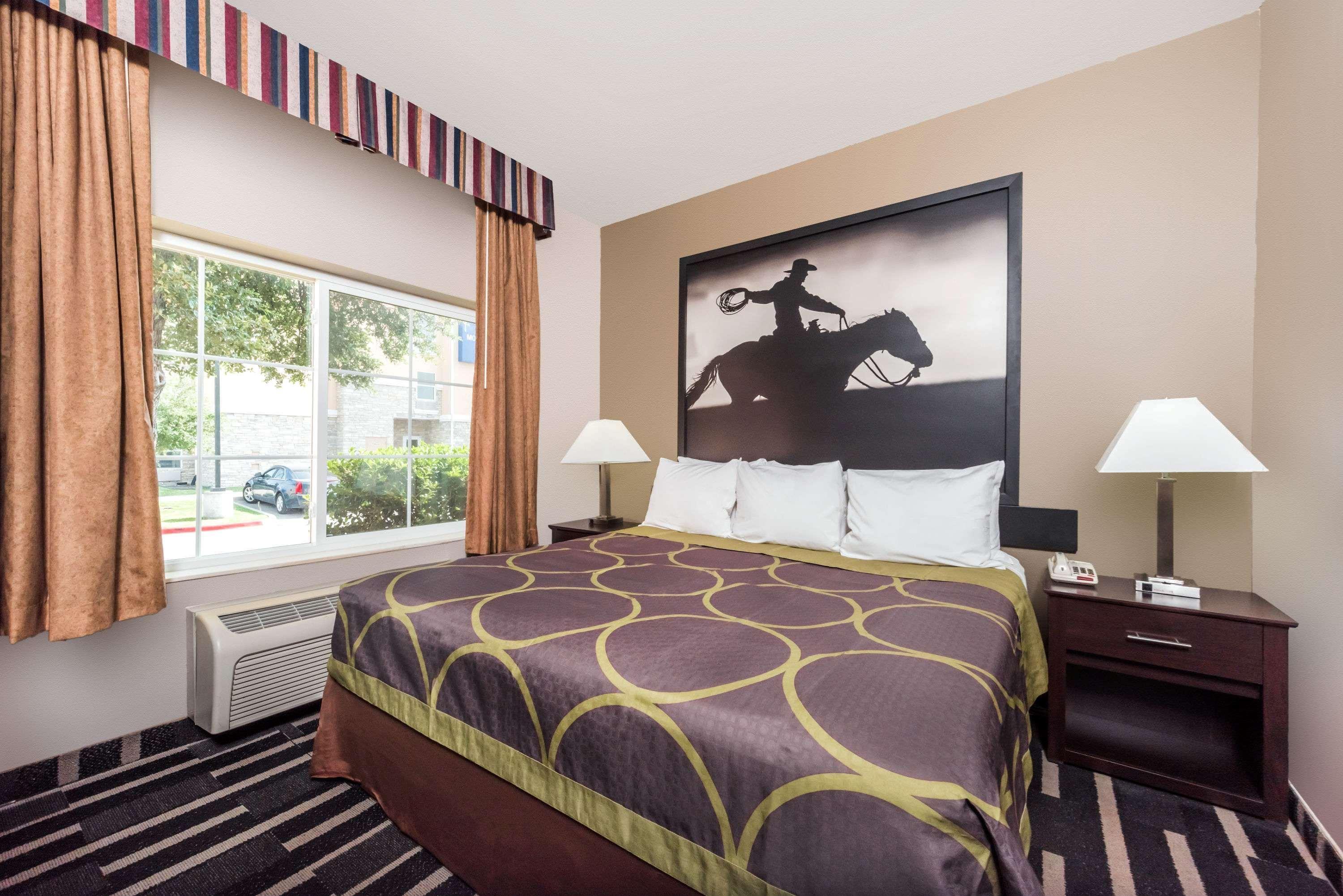 Super 8 By Wyndham Fort Worth North Bagian luar foto