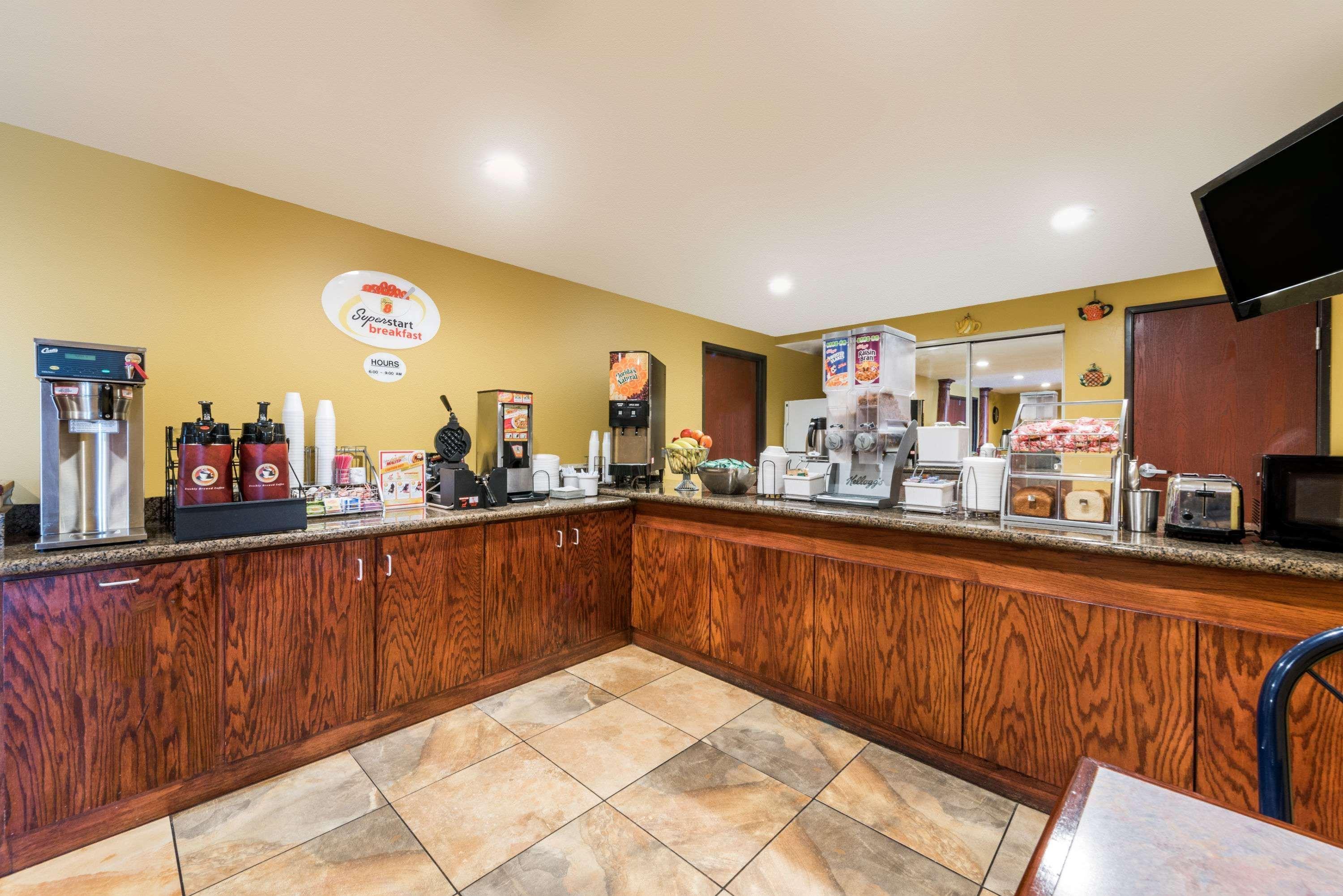 Super 8 By Wyndham Fort Worth North Bagian luar foto